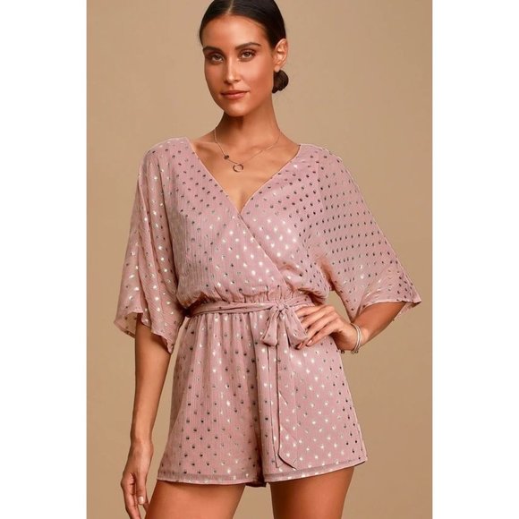 Lulu's NWT Delight at Dawn Gold and Mauve Print Surplice Romper size XS - Picture 1 of 9